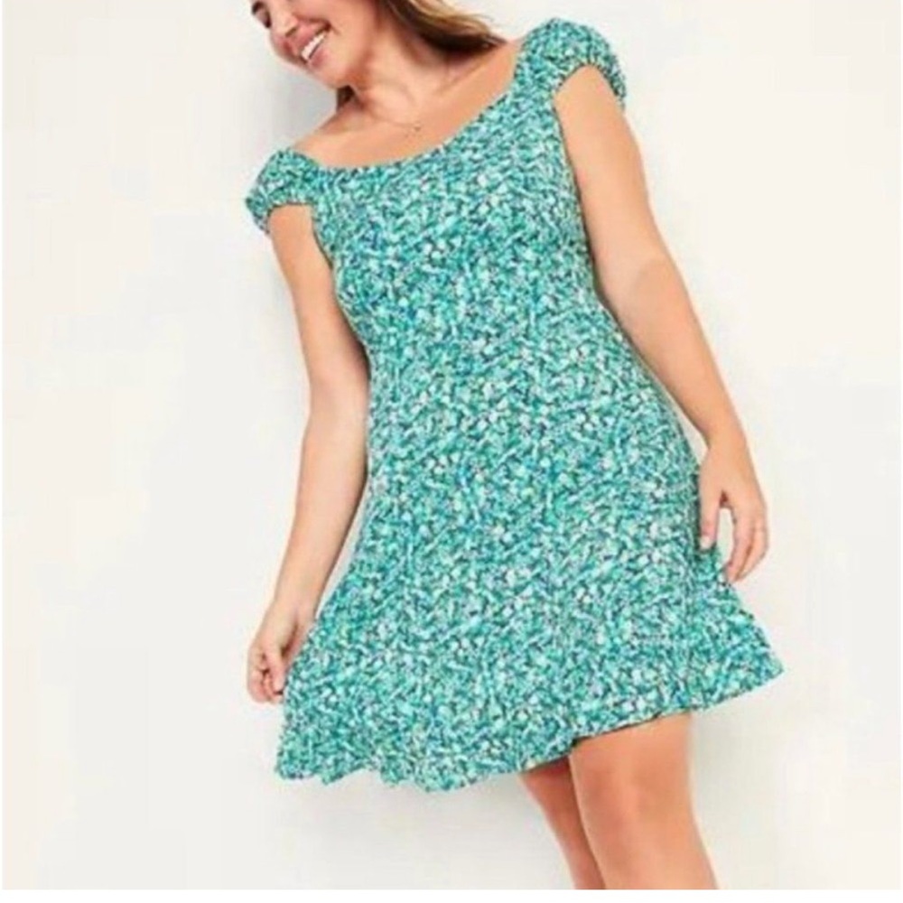 NWT OLD NAVY Floral Fit & Flare Puff Sleeve Dress Size Large